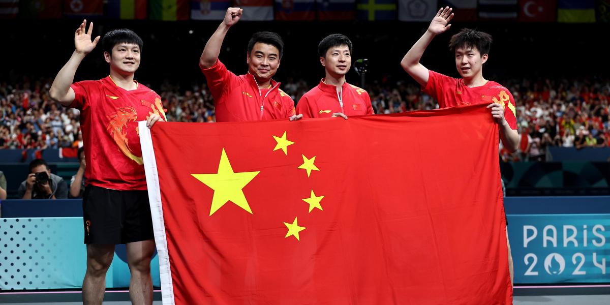 The first athlete with six golds